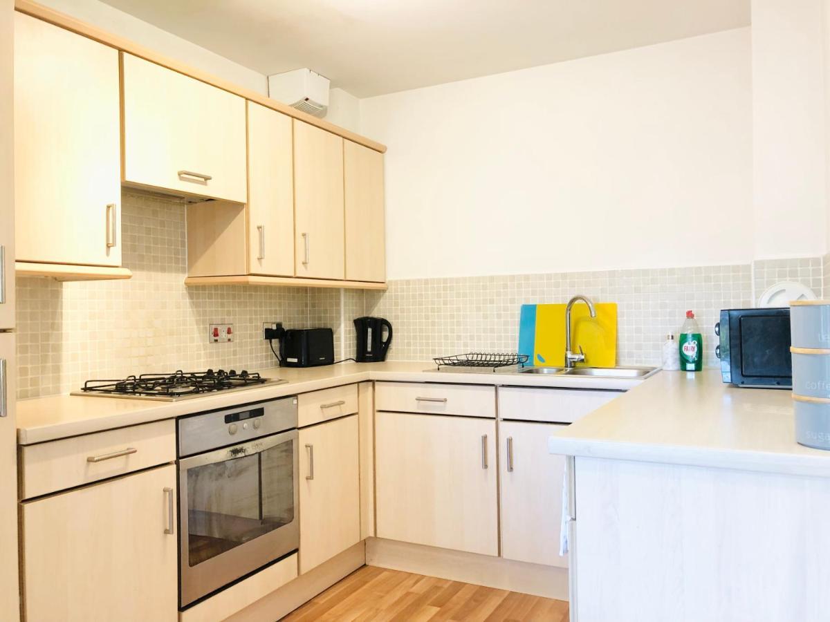 Modern Spacious Retreat Full Fibre Wi-Fi & Free Parking เอดินบะระ ภายนอก รูปภาพ