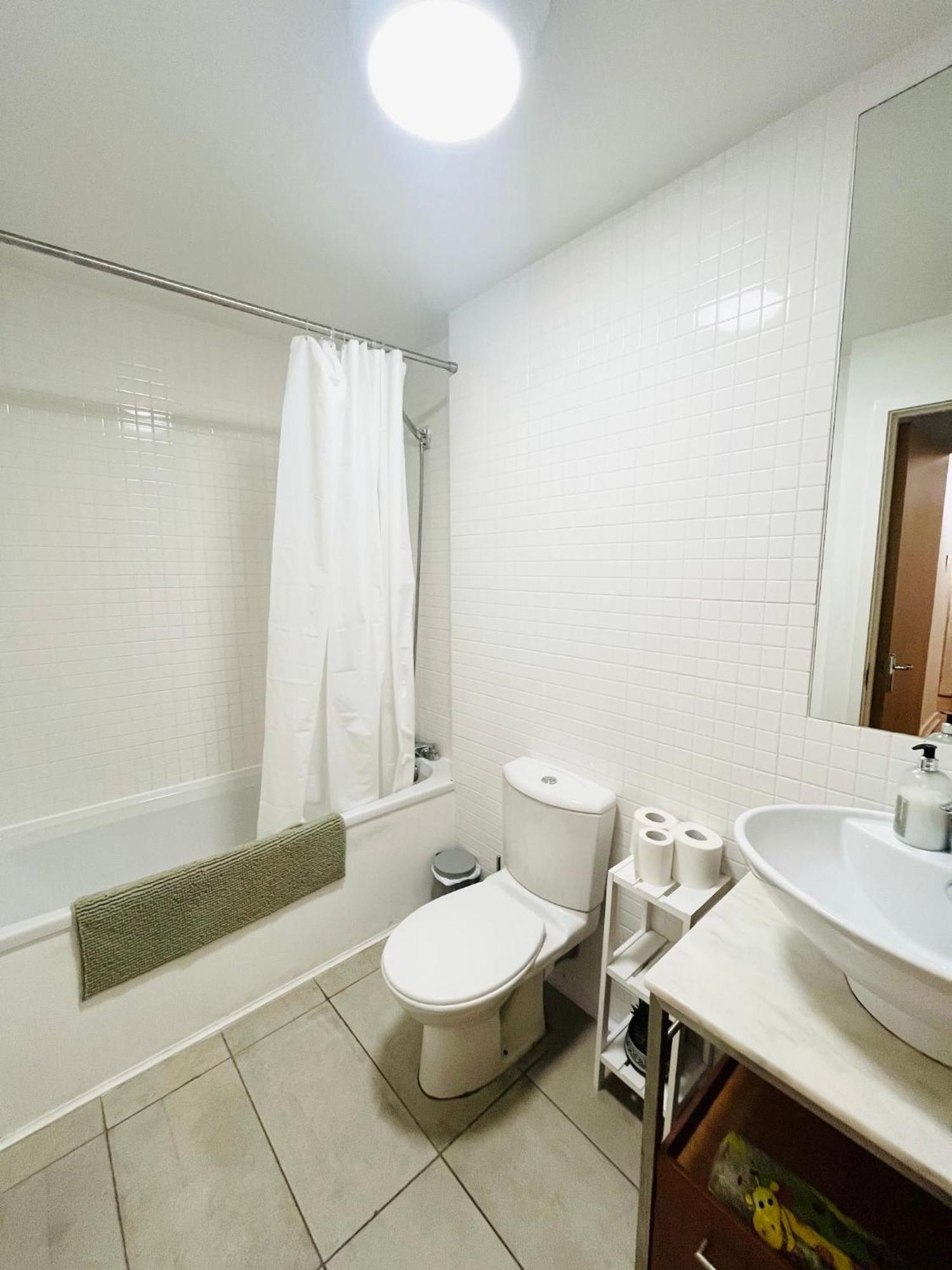 Modern Spacious Retreat Full Fibre Wi-Fi & Free Parking เอดินบะระ ภายนอก รูปภาพ